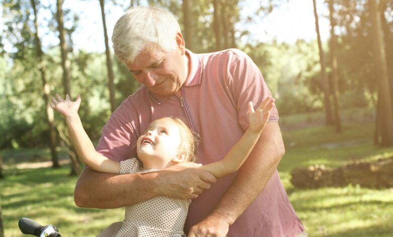 Grandparents Could Be the Missing Link in Children's Mental Health, Psychologist Says