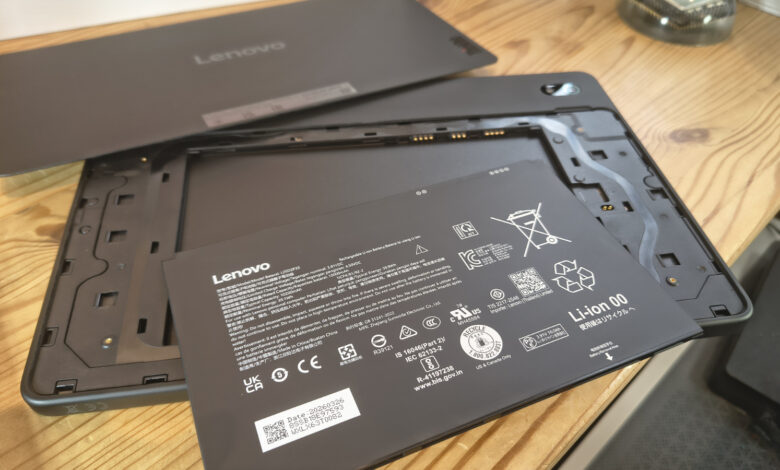Lenovo ThinkTab X11 Breaks the Tablet Formula, Removable Battery and Battery-Free Mode Stand Out