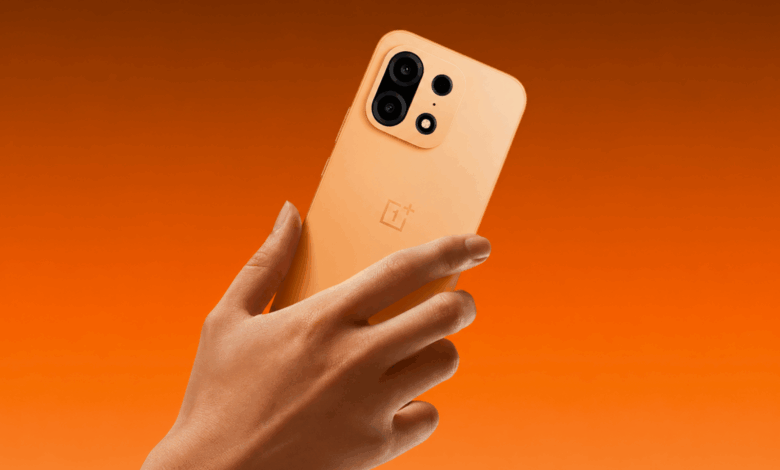 OnePlus Turbo 6X Pro Leans on 8,000mAh Power, while the Standard Model Stays Sharp