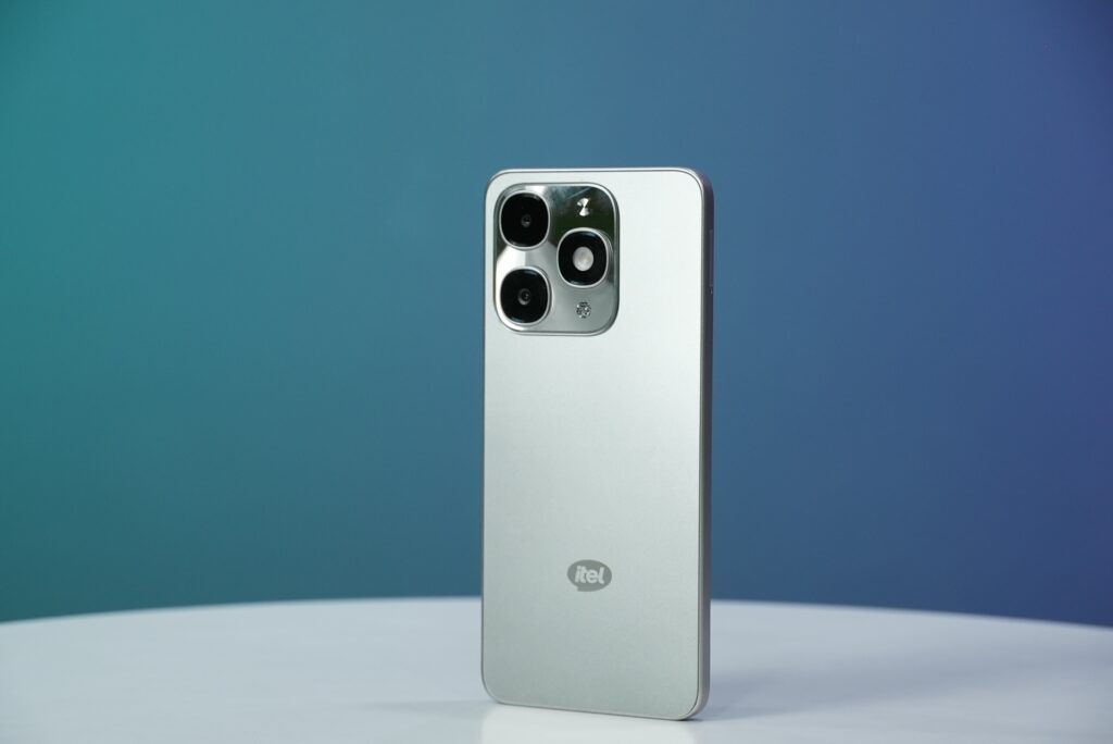 Itel A90 Still Commands Attention in 2026, This Sub-Rp1 Million Phone Keeps Its Appeal