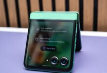 Motorola’s New Frame Match Lets You Control Holiday Photos Without Holding the Camera