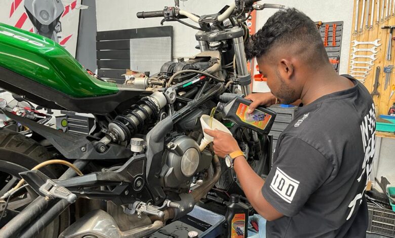 Synthetic Oil or Semi-Synthetic Oil, The Wrong Choice Can Quietly Hurt Daily Motorcycles