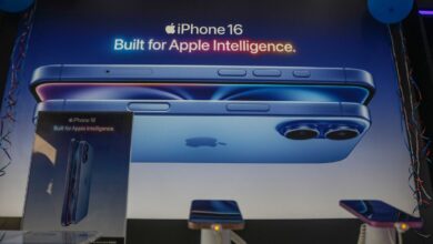 Palu Quake Sends iPhones Tumbling, Store Display Shaken by Strong 6.7 Tremor