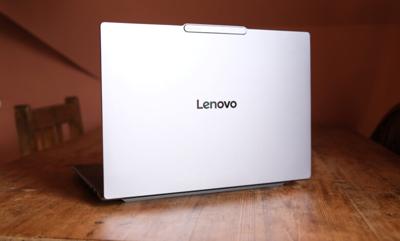 Lenovo Yoga 7i Aura Edition Leans on Panther Lake, Yet Keeps Battery Life and AI in Focus