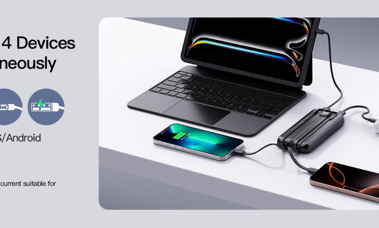 This Unusual Power Bank Can Split in Two and Charge 4 Devices at Once