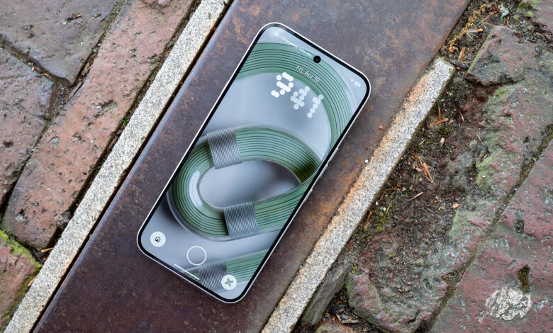 Nothing’s Quiet “(b)” Teaser and Review Program Hint at a New Device