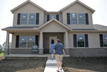 Mortgage Rates Ease to 6.47%, But Fed Caution Could Slow the Drop