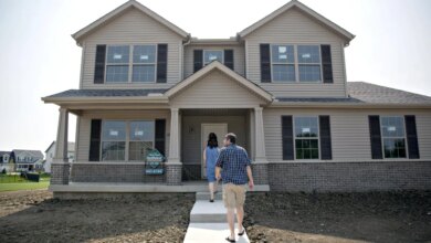 Mortgage Rates Ease to 6.47%, But Fed Caution Could Slow the Drop