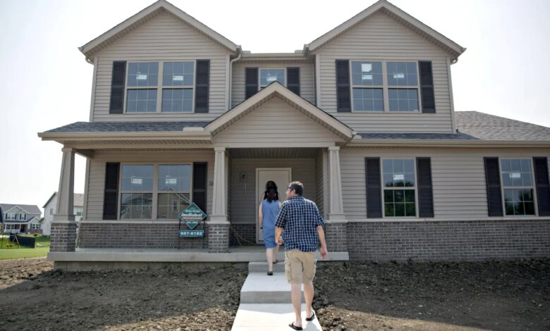 Mortgage Rates Ease to 6.47%, But Fed Caution Could Slow the Drop
