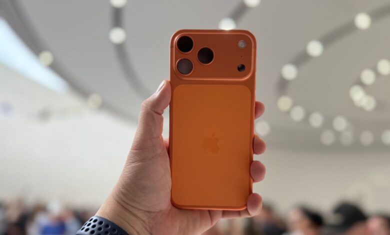 iPhone 18 Could Make 12 GB RAM the New Baseline, Siri AI May Be the Real Reason