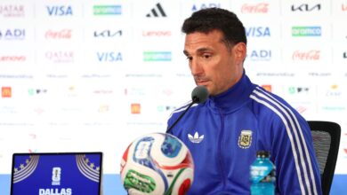 Scaloni Says Water Breaks Are Fragmenting World Cup Games, and That Can Shift Momentum