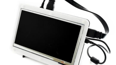 A Tiny AMOLED Smart Home Panel With Touch, Mic Input, and Battery Support