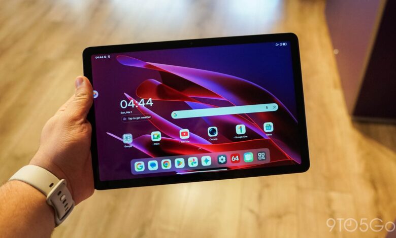 Lenovo ThinkTab X11 Stands Out, Battery Removal and Extreme Temperature Support Set It Apart