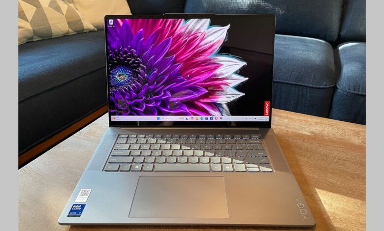 Lenovo Yoga Slim 7i Ultra Aura Edition Feels Light, Yet Its Premium Build Stands Out