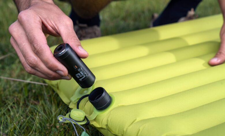 Zero Lantern Packs Two Lights Into One Tiny Body, Yet Battery Life Stands Out