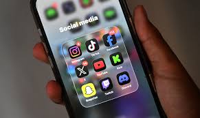 UAE Tightens Social Media Rules for Under-15s, Platforms Face Strict Age Checks