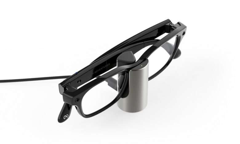 Meta’s New Glasses Charger Helps at the Desk, but Compatibility Remains Limited