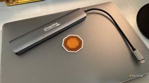 USB4 Dock Labels Hide the Details Buyers Need Most, Not Just the Speed